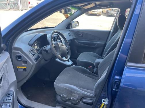 Photo 4 of 13 of 2008 Hyundai Tucson Limited