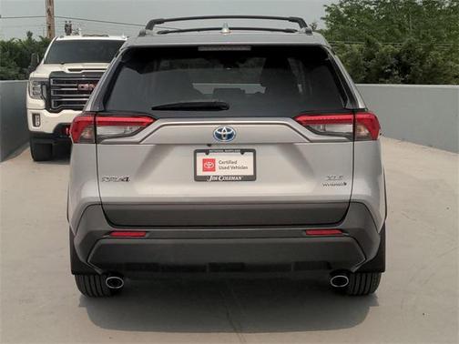 Photo 3 of 30 of 2020 Toyota RAV4 Hybrid XLE