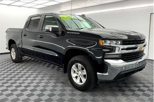 Photo 1 of 26 of 2019 Chevrolet Silverado 1500 LT