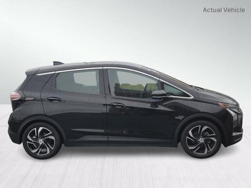 Photo 4 of 26 of 2022 Chevrolet Bolt EV 1LT