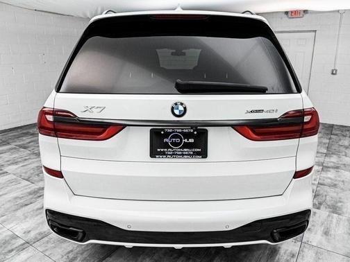 Photo 5 of 52 of 2020 BMW X7 xDrive40i