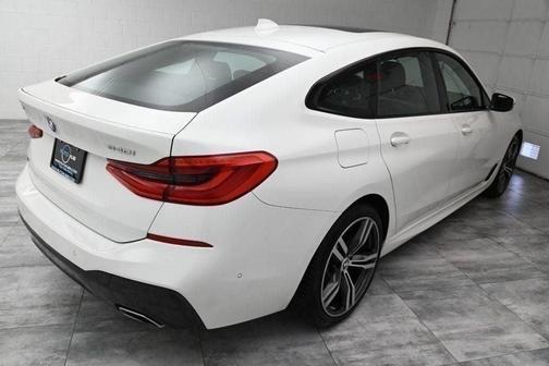Photo 2 of 41 of 2019 BMW 640 Gran Turismo i xDrive