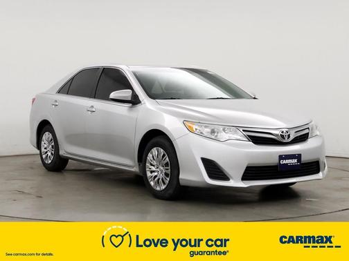 Photo 1 of 24 of 2012 Toyota Camry LE