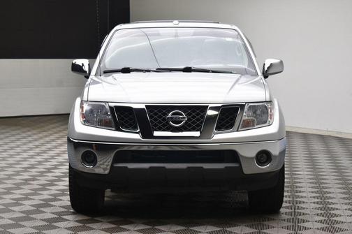 Photo 4 of 28 of 2014 Nissan Frontier SL