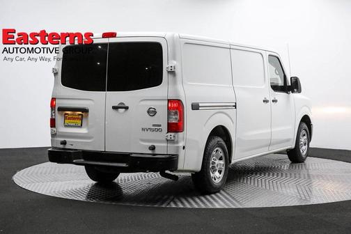 Photo 5 of 60 of 2018 Nissan NV Cargo NV1500 SV V6
