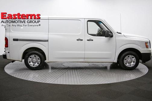 Photo 4 of 60 of 2018 Nissan NV Cargo NV1500 SV V6