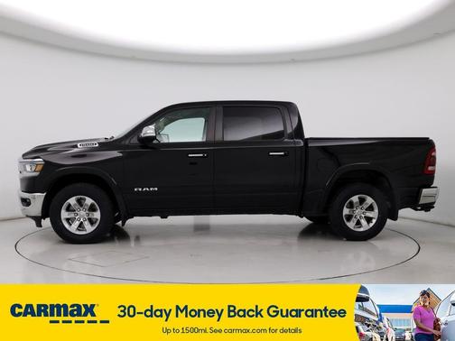 Photo 3 of 28 of 2019 RAM 1500 Laramie