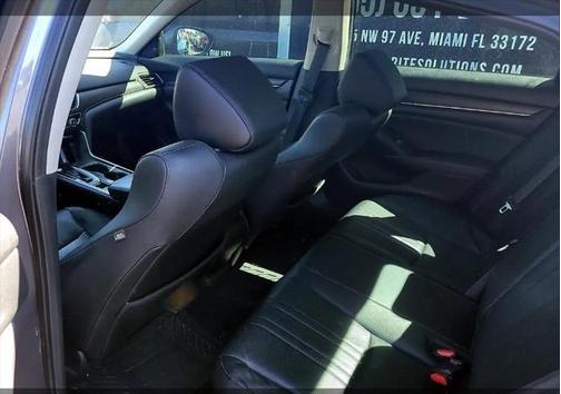 Photo 3 of 9 of 2018 Honda Accord EX-L