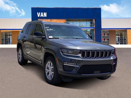 Photo 4 of 13 of 2022 Jeep Grand Cherokee Limited