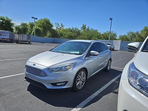 Photo 1 of 5 of 2015 Ford Focus Titanium