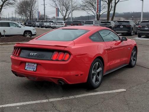Photo 3 of 28 of 2016 Ford Mustang GT