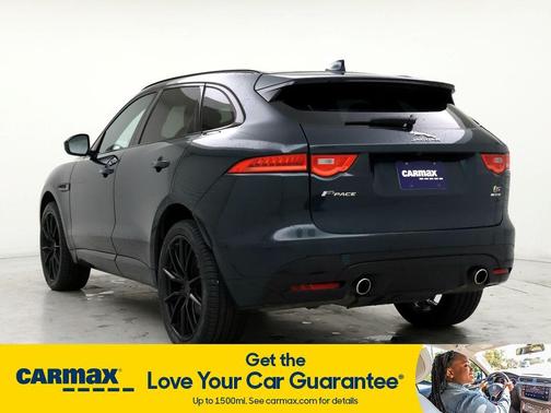 Photo 3 of 28 of 2017 Jaguar F-PACE S
