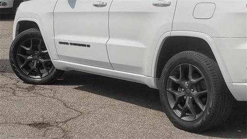 Photo 4 of 25 of 2021 Jeep Grand Cherokee Limited