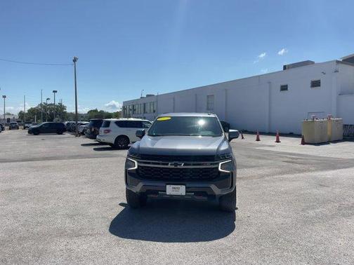 Photo 4 of 46 of 2022 Chevrolet Suburban Z71