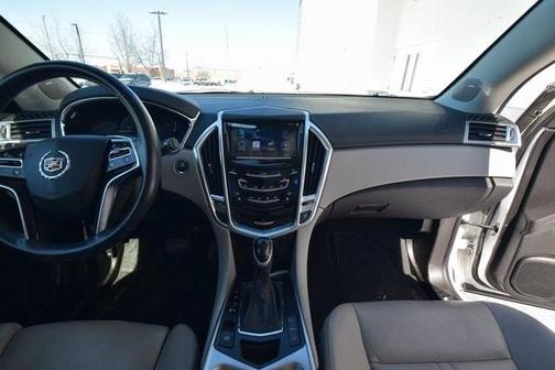 Photo 3 of 12 of 2014 Cadillac SRX Premium Collection