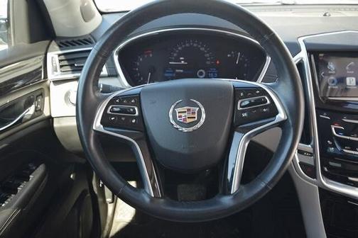 Photo 4 of 12 of 2014 Cadillac SRX Premium Collection