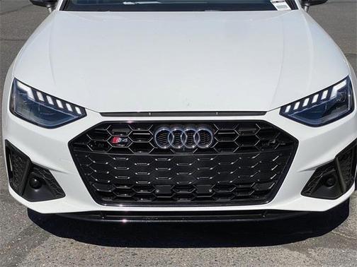 Photo 4 of 27 of 2021 Audi S4 3.0T Premium Plus