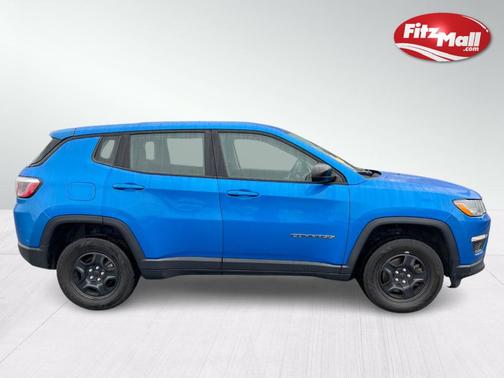 Photo 4 of 18 of 2019 Jeep Compass Sport