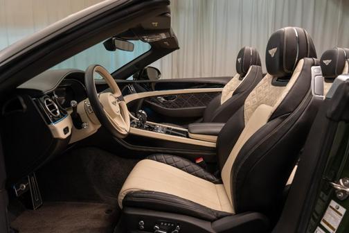 Photo 4 of 43 of 2020 Bentley Continental GT V8 First Edition