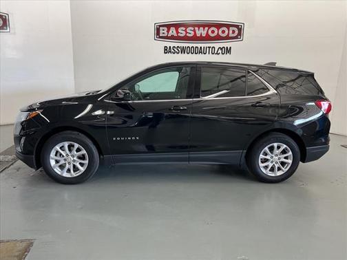 Photo 2 of 21 of 2020 Chevrolet Equinox 1LT