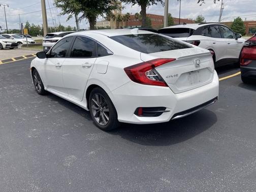 Photo 4 of 20 of 2020 Honda Civic EX-L