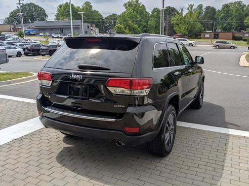 Photo 5 of 45 of 2020 Jeep Grand Cherokee Limited