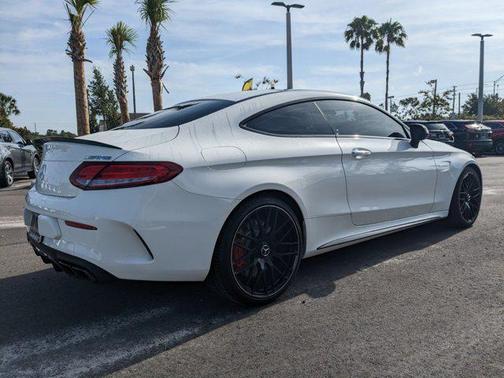 Photo 5 of 33 of 2018 Mercedes-Benz AMG C 63 S