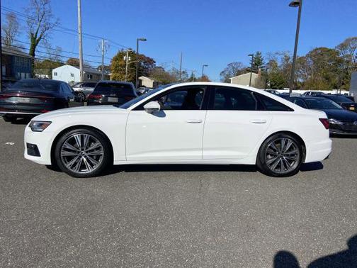Photo 2 of 31 of 2022 Audi A6 Premium