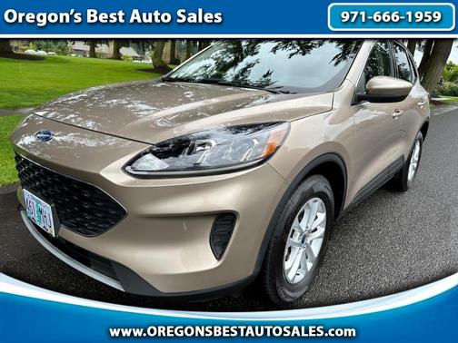 Photo 1 of 20 of 2020 Ford Escape SE