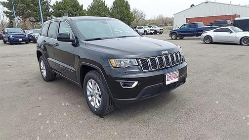 Photo 4 of 28 of 2022 Jeep Grand Cherokee WK Laredo