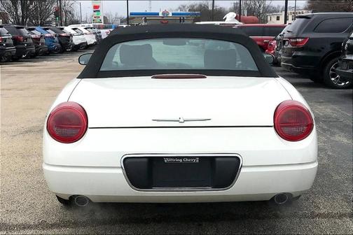 Photo 4 of 31 of 2003 Ford Thunderbird Deluxe