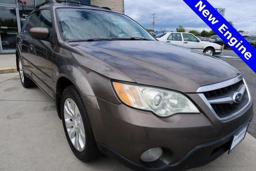 Photo 1 of 24 of 2009 Subaru Outback 2.5 i Limited