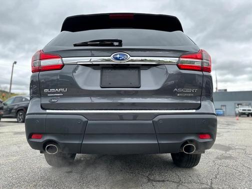 Photo 4 of 18 of 2022 Subaru Ascent Limited 7-Passenger