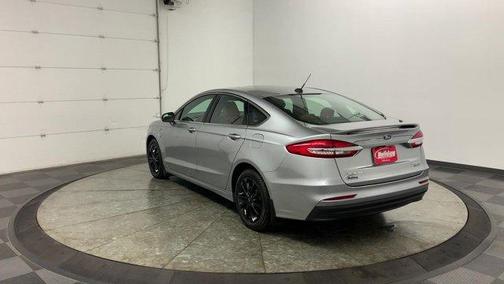 Photo 2 of 45 of 2020 Ford Fusion Energi Titanium