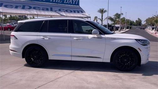 Photo 2 of 36 of 2021 Lincoln Aviator Reserve RWD