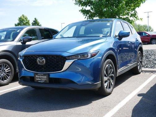 Photo 2 of 8 of 2022 Mazda CX-5 2.5 S Premium