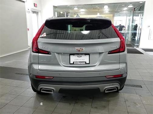 Photo 5 of 24 of 2023 Cadillac XT4 Premium Luxury
