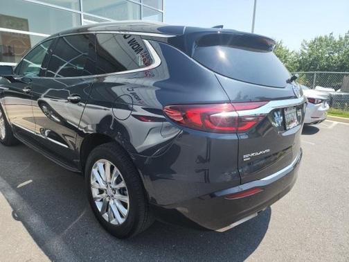 Photo 3 of 5 of 2020 Buick Enclave Premium