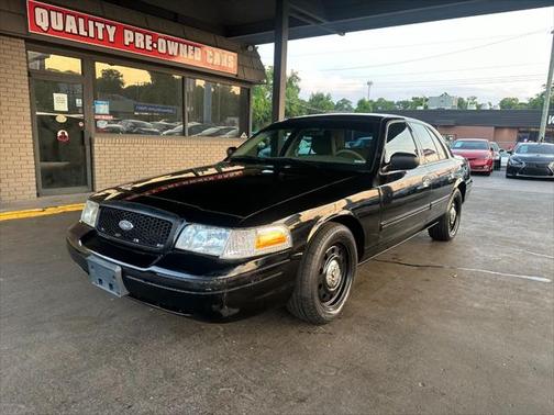 Photo 2 of 30 of 2011 Ford Crown Victoria Police Interceptor