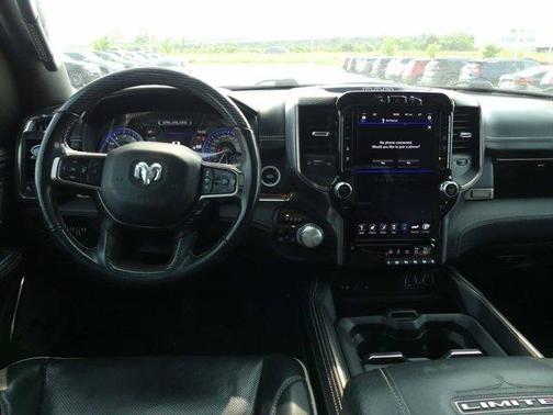 Photo 2 of 26 of 2019 RAM 1500 Limited