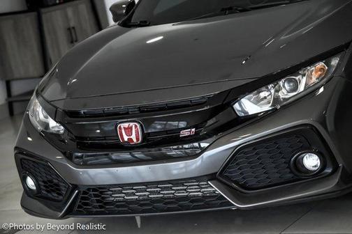 Photo 4 of 26 of 2019 Honda Civic Si Base