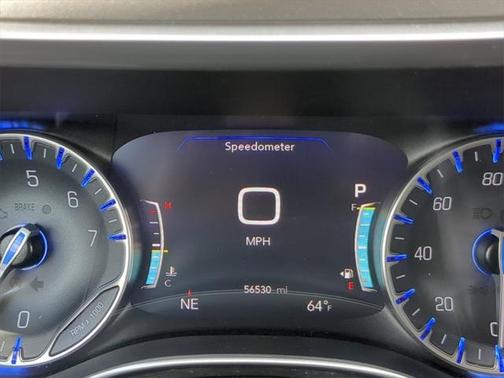 Photo 4 of 32 of 2021 Chrysler Pacifica Touring