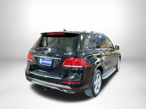 Photo 5 of 25 of 2016 Mercedes-Benz GLE-Class GLE 350 4MATIC
