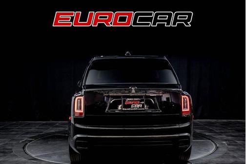Photo 4 of 54 of 2022 Rolls-Royce Cullinan