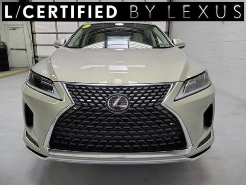 Photo 2 of 33 of 2021 Lexus RX 350L Premium