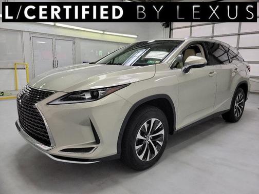 Photo 3 of 33 of 2021 Lexus RX 350L Premium