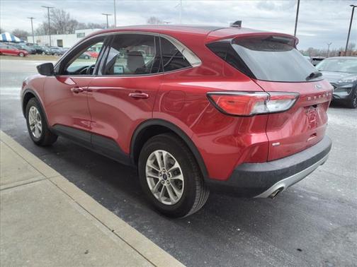 Photo 5 of 28 of 2020 Ford Escape SE