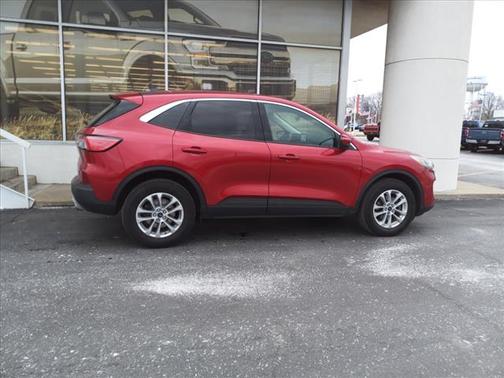 Photo 2 of 28 of 2020 Ford Escape SE