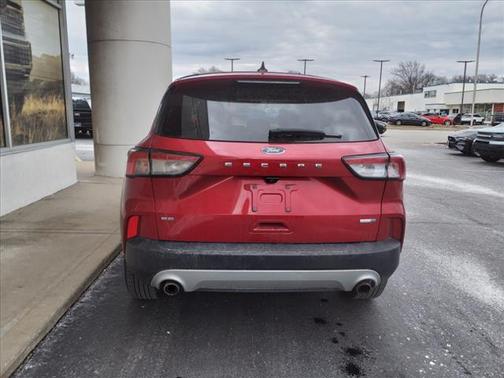 Photo 4 of 28 of 2020 Ford Escape SE