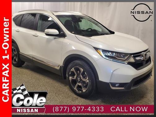 Photo 1 of 29 of 2017 Honda CR-V Touring